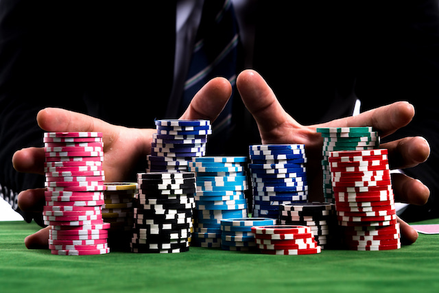 bluff trong poker là gì